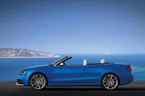VIDEO Audi lanseaza o SUPER decapotabila cu 450 de cai! Vezi aici cum arata BESTIA pregatita de nemti:_2
