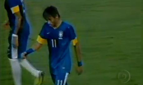 VIDEO INCREDIBIL! Neymar a parasit in lacrimi terenul dupa un meci de cosmar! De ce a tremurat de nervi in vestiar