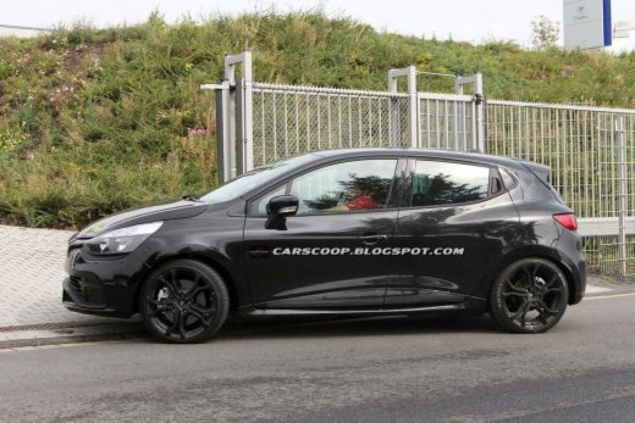 FOTO SPION! Vezi cum arata noul Renault Clio, fara DEGHIZARE la teste! Se bate cu 208 si Polo! Cum ti se pare?_4