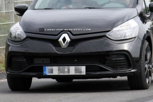 FOTO SPION! Vezi cum arata noul Renault Clio, fara DEGHIZARE la teste! Se bate cu 208 si Polo! Cum ti se pare?_7