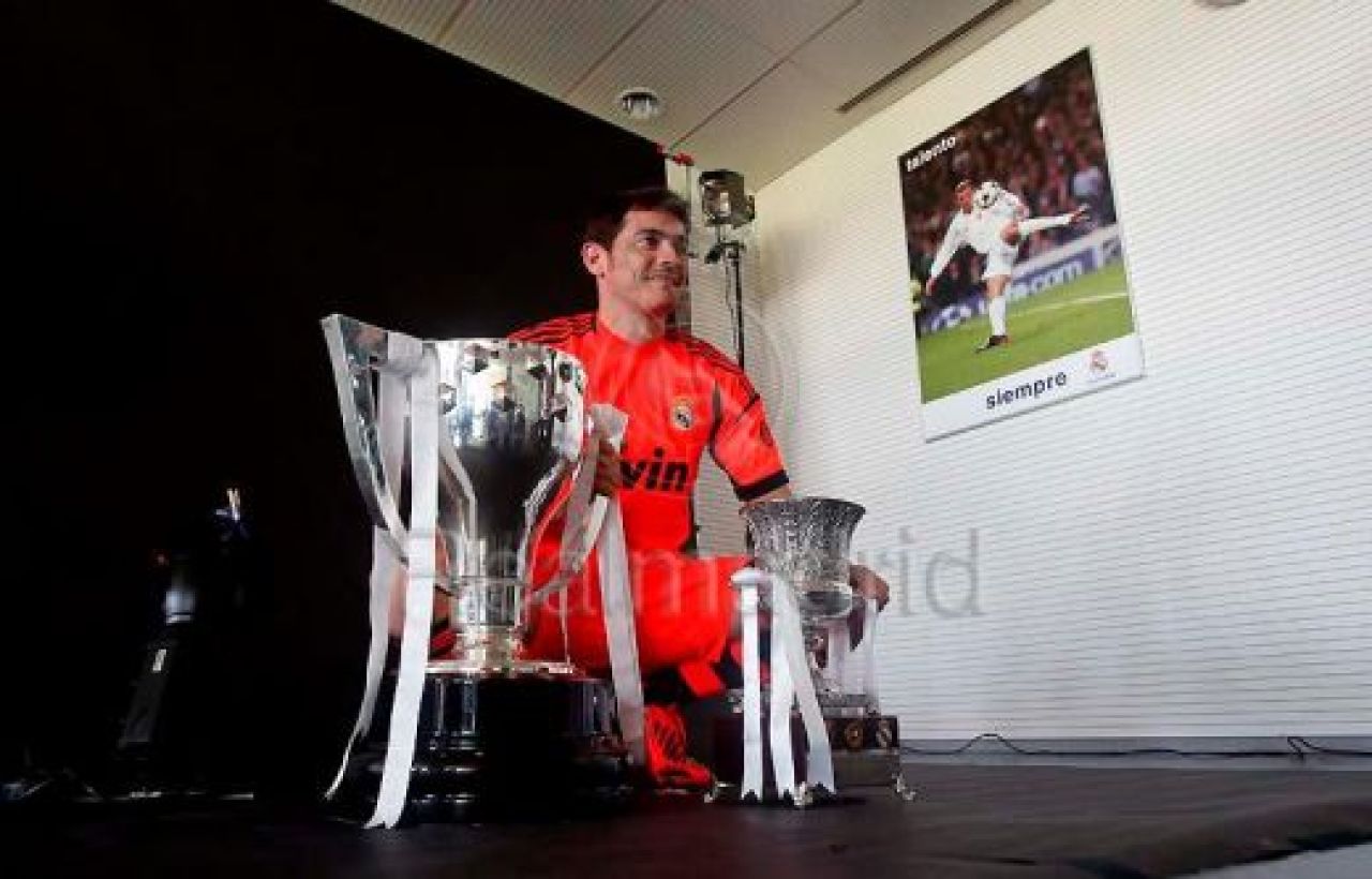 Ziua care i-a redat zambetul lui Cristiano Ronaldo! Gestul emotionant pe care l-a facut in fata unui jucator STELAR! FOTO SENZATIONAL din vestiarul Realului_1