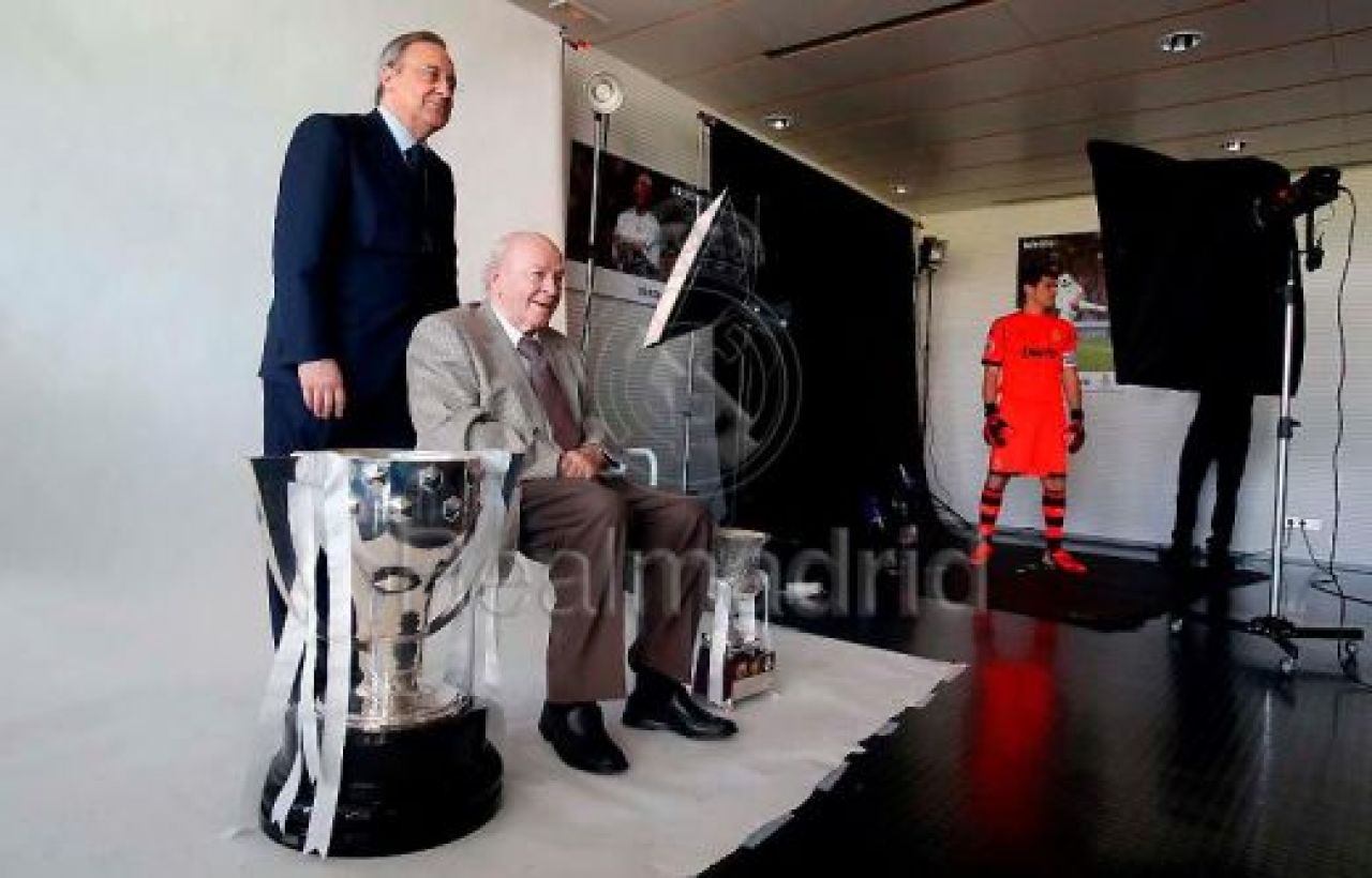 Ziua care i-a redat zambetul lui Cristiano Ronaldo! Gestul emotionant pe care l-a facut in fata unui jucator STELAR! FOTO SENZATIONAL din vestiarul Realului_11