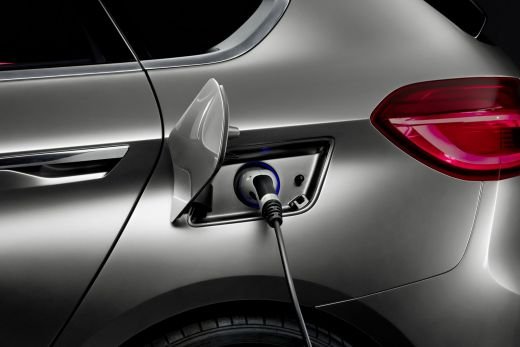 VIDEO BMW-ul viitorului e aici! Nemtii lanseaza o noua masina de familie care consuma DOAR 3 la suta! Vezi cum arata:_6