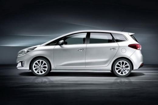 FOTO Concurenta SERIOASA pentru Dacia Lodgy! Kia lanseaza o masina de familie cu 7 locuri! Cum ti se pare?
	 _2