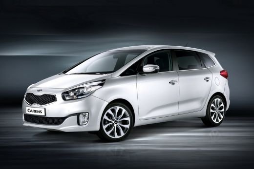 FOTO Concurenta SERIOASA pentru Dacia Lodgy! Kia lanseaza o masina de familie cu 7 locuri! Cum ti se pare?
	 _3