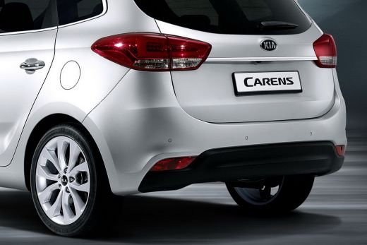 FOTO Concurenta SERIOASA pentru Dacia Lodgy! Kia lanseaza o masina de familie cu 7 locuri! Cum ti se pare?
	 _4