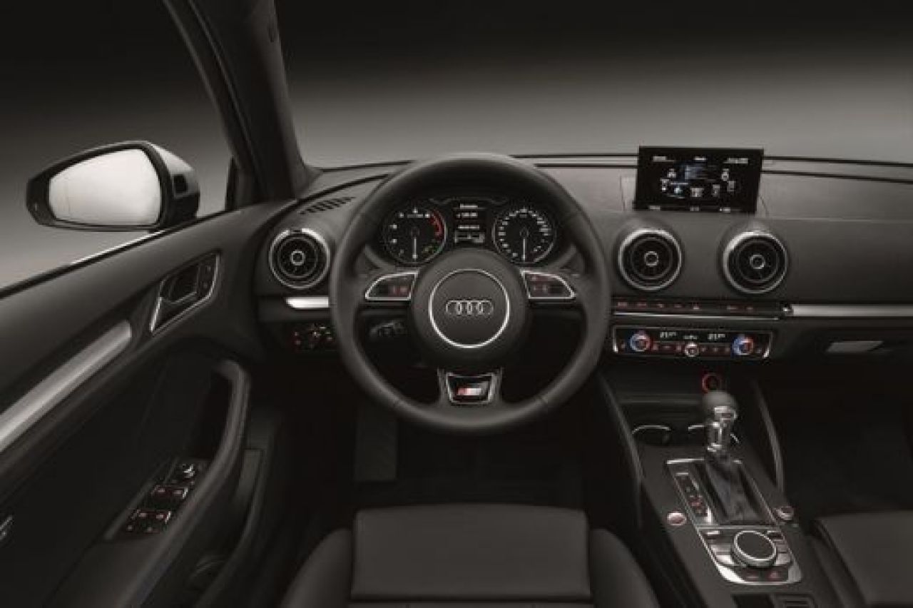 FOTO O noua lansare de la Audi! A3 Sportback, disponibil din ianuarie! Vezi cum arata:_2