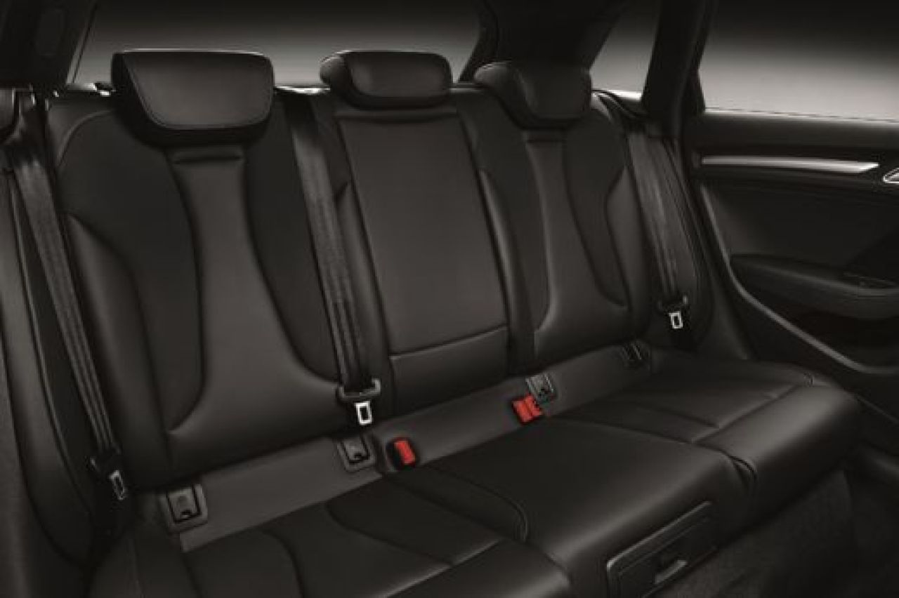 FOTO O noua lansare de la Audi! A3 Sportback, disponibil din ianuarie! Vezi cum arata:_3