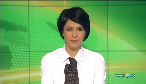 Un ULTRAS de la Petrolul e considerat GENIU in peluza! A scos o carte de poezii pe care au cumparat-o TOTI fanii!