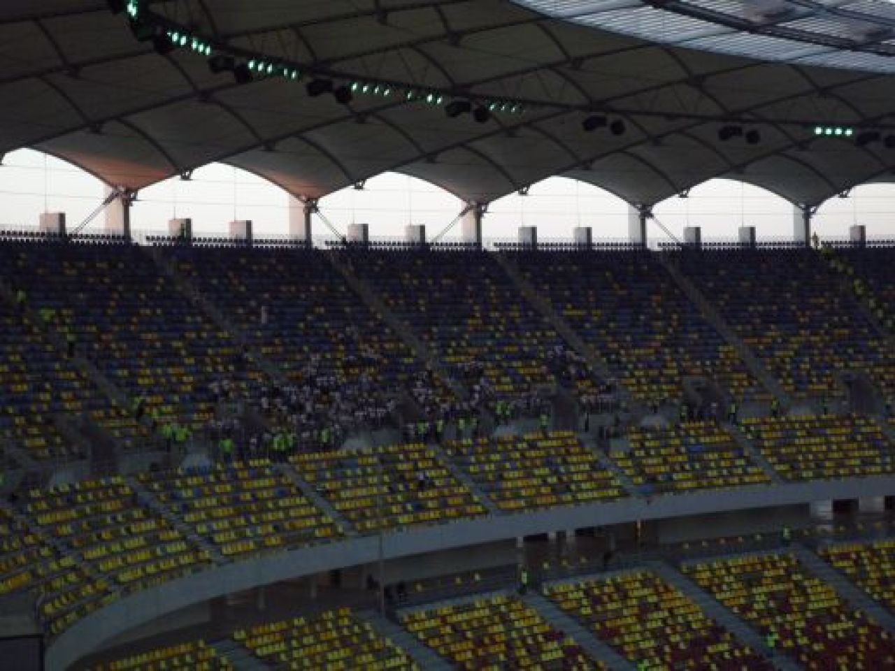 LIVE BLOG, DERBY NATIONAL! IMPOSIBIL! GOL la ULTIMA FAZA! National Arena a explodat! Stelistii au INJURAT Rapidul in peluza!_37