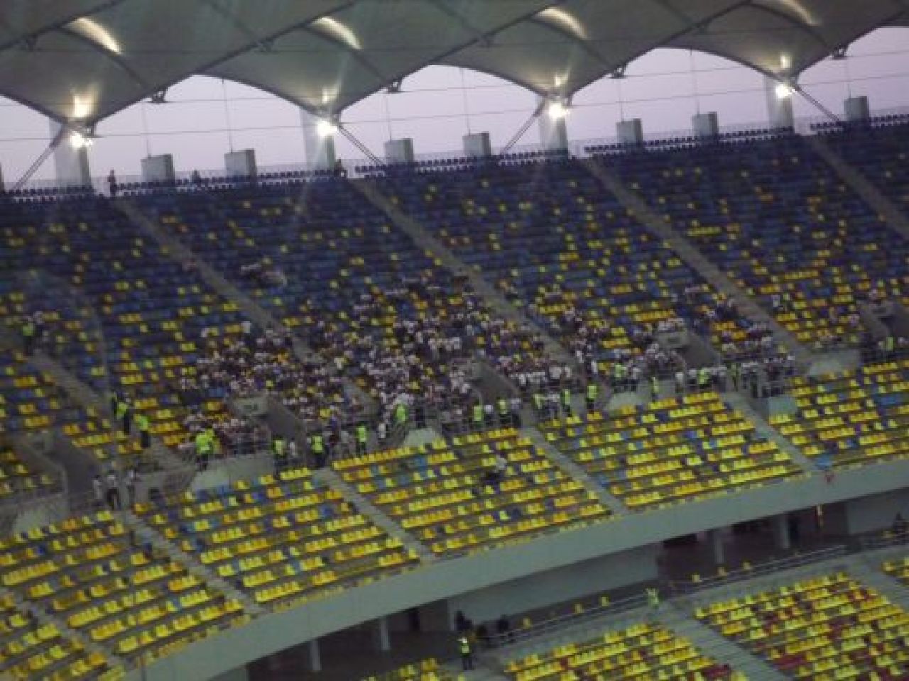 LIVE BLOG, DERBY NATIONAL! IMPOSIBIL! GOL la ULTIMA FAZA! National Arena a explodat! Stelistii au INJURAT Rapidul in peluza!_39