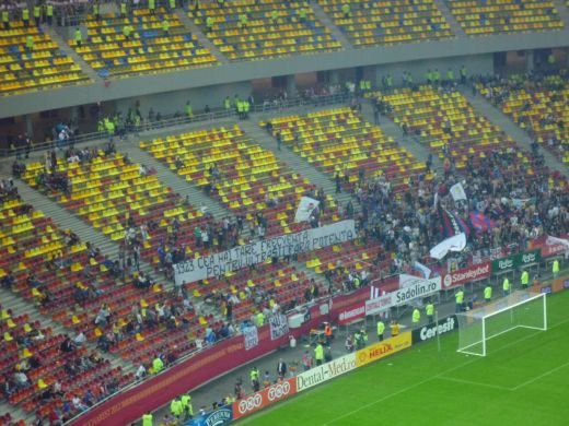 LIVE BLOG, DERBY NATIONAL! IMPOSIBIL! GOL la ULTIMA FAZA! National Arena a explodat! Stelistii au INJURAT Rapidul in peluza!_52