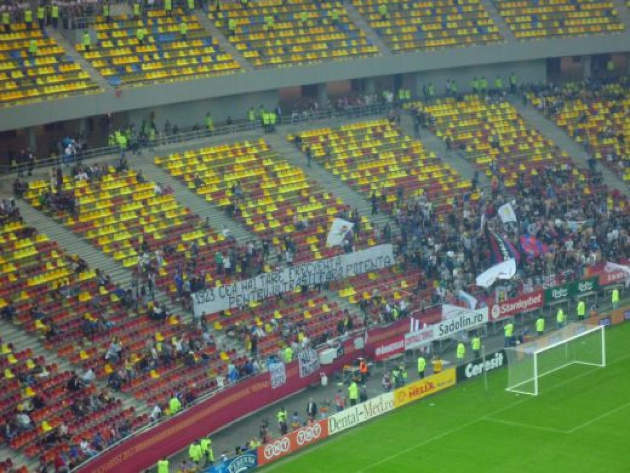 LIVE BLOG, DERBY NATIONAL! IMPOSIBIL! GOL la ULTIMA FAZA! National Arena a explodat! Stelistii au INJURAT Rapidul in peluza!_52