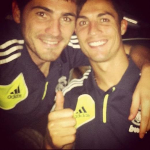 FOTO Imaginea care schimba TOT despre situatia de la Real! Dezvaluirea facuta de Casillas pe facebook: Trebuie sa privesti totul cu umor!