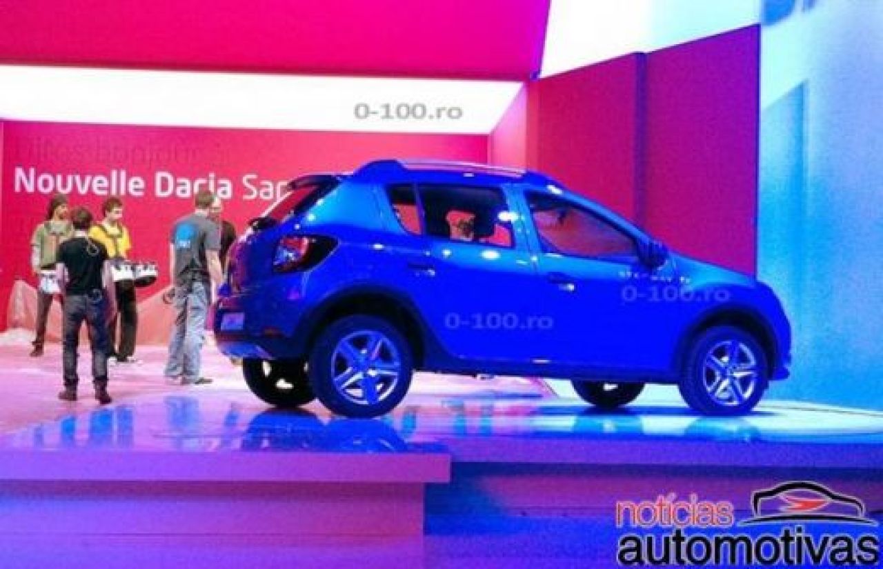 FOTO Primele imagini cu Duster junior! Cum arata noul Stepway de la Dacia:_2