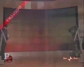 IMAGINI NETRUCATE din noaptea dinaintea finalei: "Era cu acul in vena, l-a vazut toata lumea!" Parma lui Mutu: Doping, alcool si meciuri trucate! VIDEO