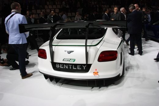 LIVE BLOG: A inceput Campionatul Mondial al masinilor! Cea mai tare aparitie! Peugeot a lansat OFICIAL conceptul Onyx! Toate lansarile de la Paris:_3