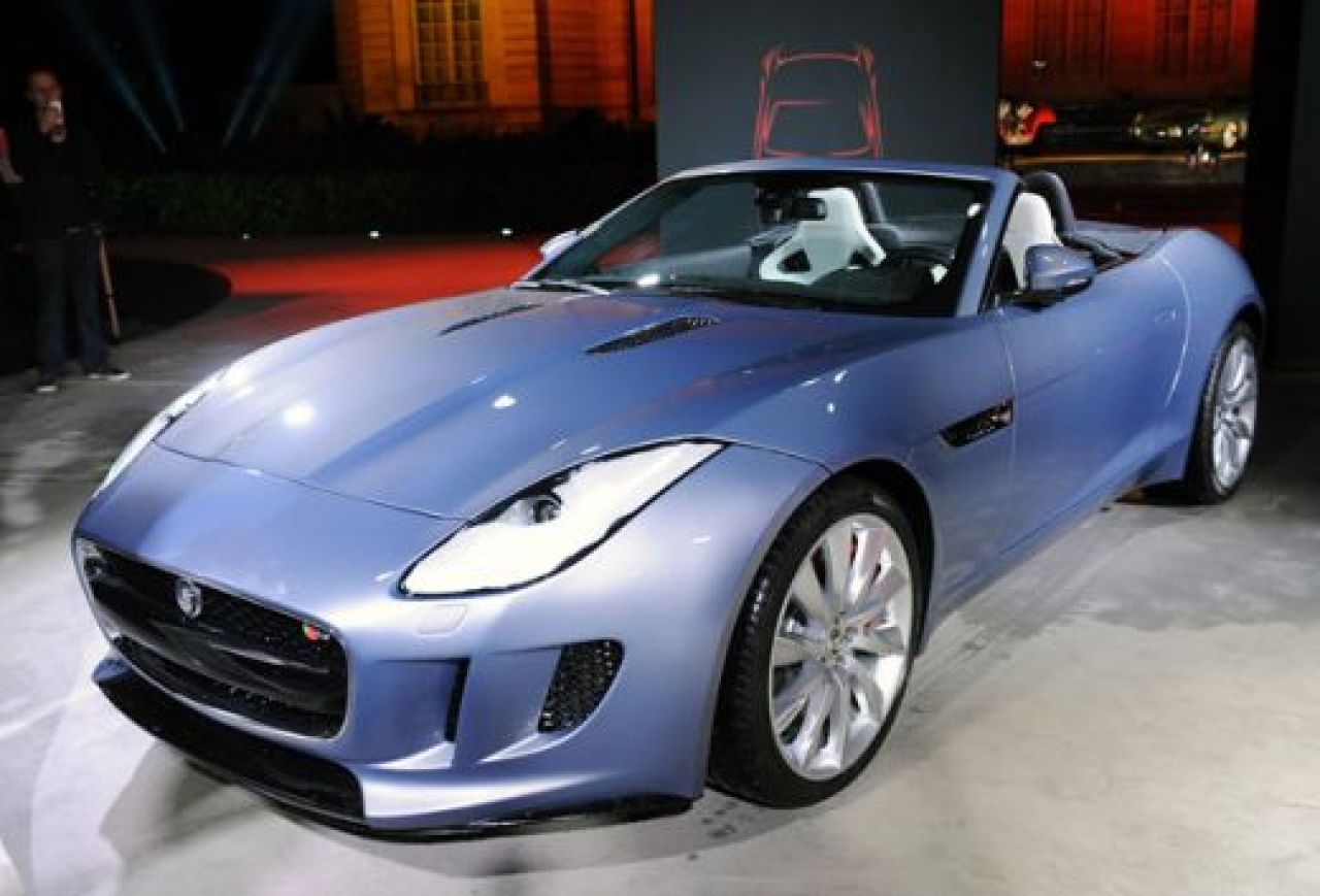LIVE BLOG: A inceput Campionatul Mondial al masinilor! Cea mai tare aparitie! Peugeot a lansat OFICIAL conceptul Onyx! Toate lansarile de la Paris:_9