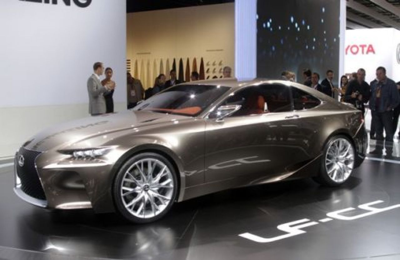 LIVE BLOG: A inceput Campionatul Mondial al masinilor! Cea mai tare aparitie! Peugeot a lansat OFICIAL conceptul Onyx! Toate lansarile de la Paris:_43