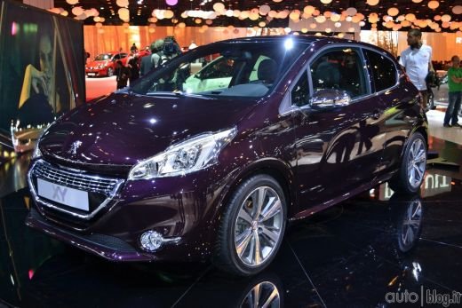 LIVE BLOG: A inceput Campionatul Mondial al masinilor! Cea mai tare aparitie! Peugeot a lansat OFICIAL conceptul Onyx! Toate lansarile de la Paris:_51