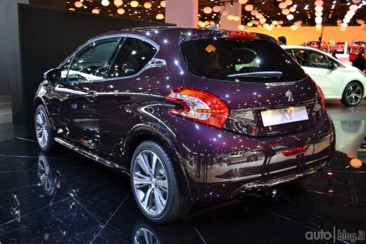 LIVE BLOG: A inceput Campionatul Mondial al masinilor! Cea mai tare aparitie! Peugeot a lansat OFICIAL conceptul Onyx! Toate lansarile de la Paris:_52