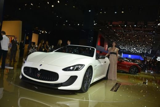 LIVE BLOG: A inceput Campionatul Mondial al masinilor! Cea mai tare aparitie! Peugeot a lansat OFICIAL conceptul Onyx! Toate lansarile de la Paris:_81