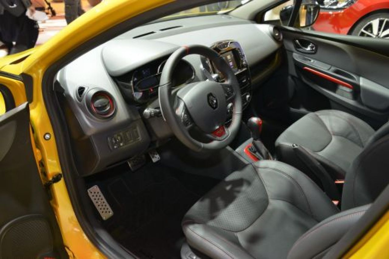 LIVE BLOG: A inceput Campionatul Mondial al masinilor! Cea mai tare aparitie! Peugeot a lansat OFICIAL conceptul Onyx! Toate lansarile de la Paris:_84