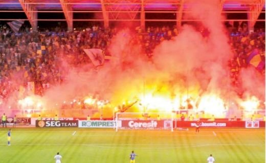 Steaua, victorie in INFERNUL de la Ploiesti: Petrolul 1-2 Steaua! Galeria Petrolului a afisat prima coregrafie 3D din Romania!_4