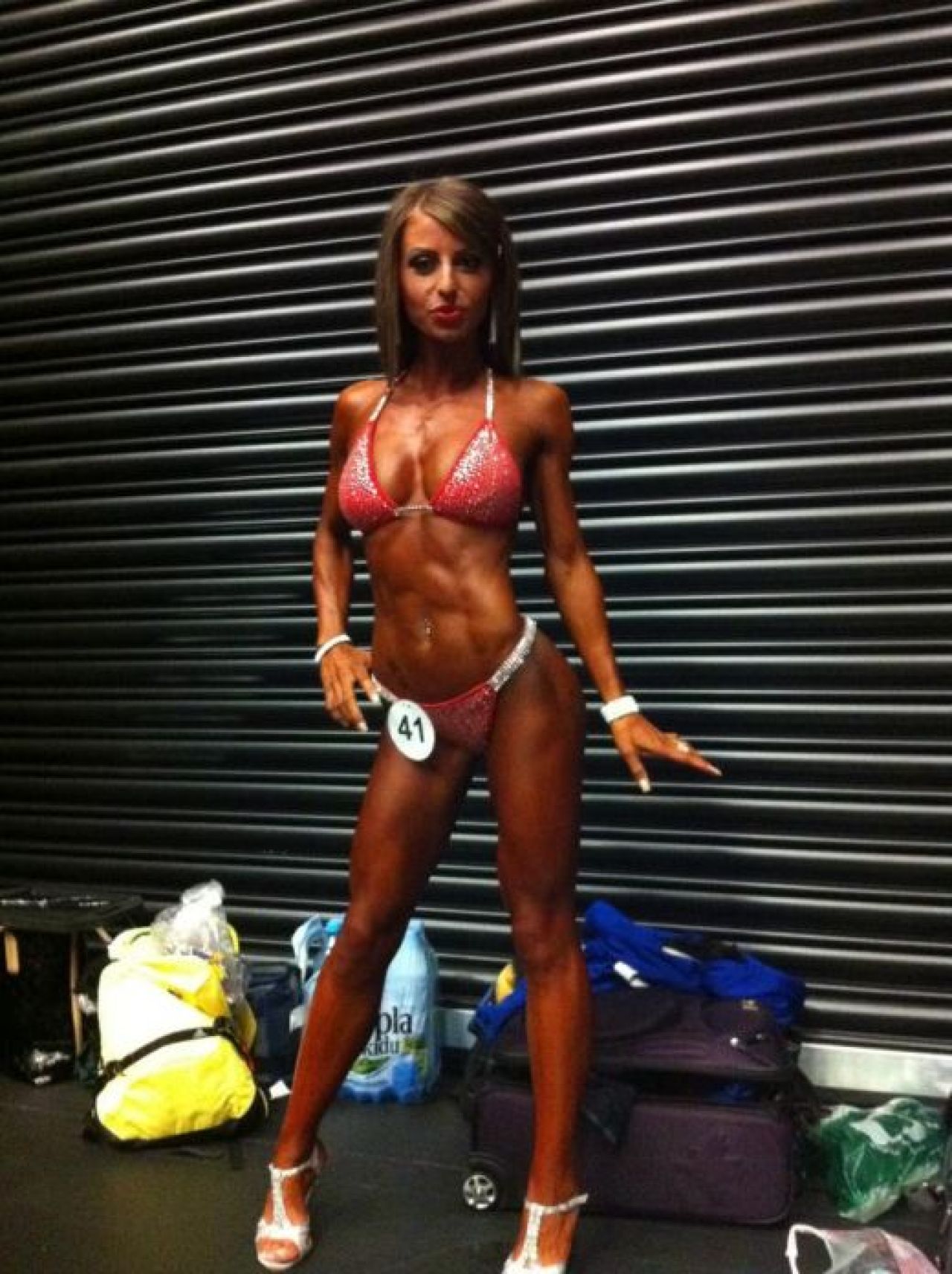 FENOMENAL: O romanca e REGINA Europei la fitness bikini! Daca o vezi cum a aratat in finala te ia ameteala! FOTO_8