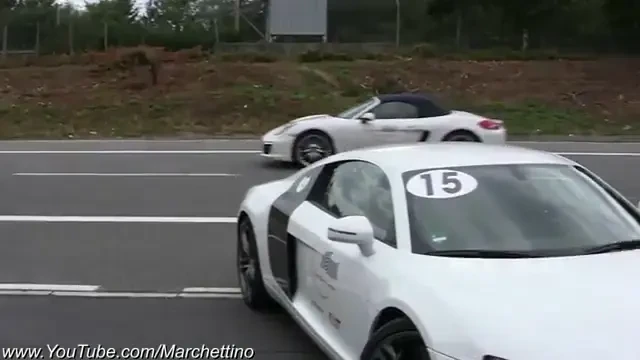 VIDEO SENZATIONAL! Cea mai aglomerata benzinarie din LUME! Patronii fac MILIOANE de pe urma unei pasiuni NEBUNE!