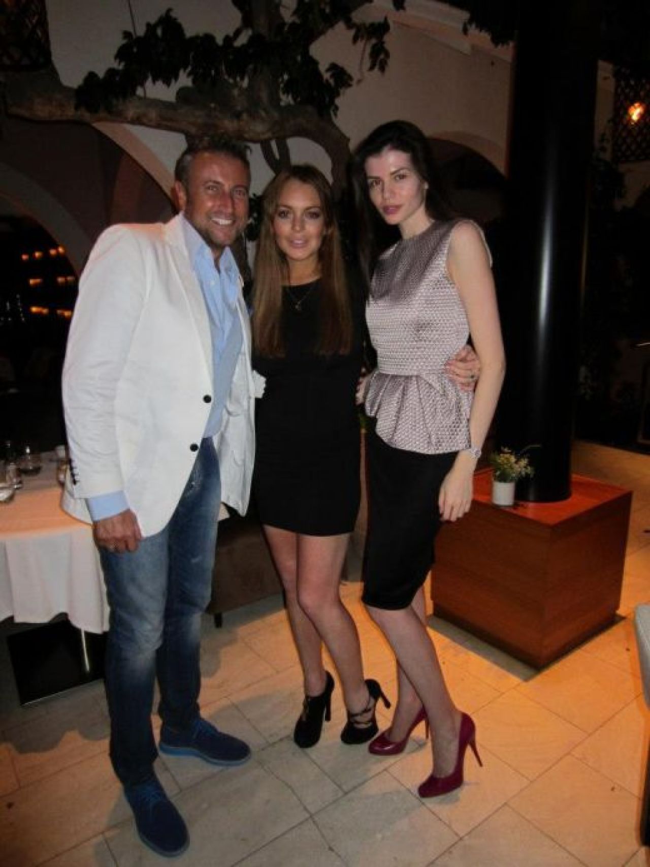 SUPER FOTO Monica Gabor a ajuns in vestiarul lui LA Lakers! L-a adus pe Botezatu in RAI!