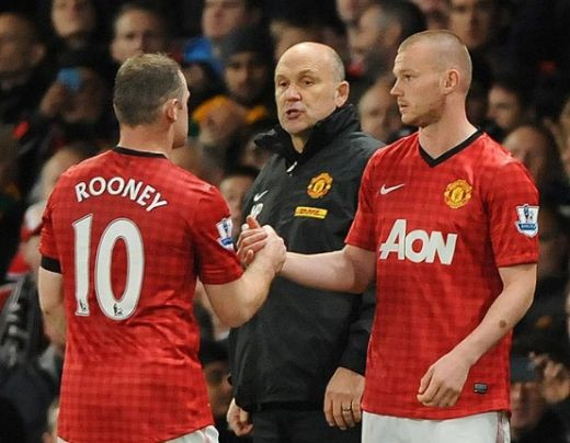 A dat tunul la pariuri cand fiul sau a debutat la United! Un ghinion incredibil le-a adus o pierdere DE 6 ORI MAI MARE! Jucatorul a fost ARESTAT