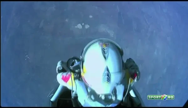 Moment ISTORIC pentru omenire! Austriacul Felix a atins viteza sunetului in cadere libera! Vezi momentul FABULOS al sariturii! VIDEO