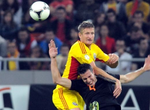 Van Gaal este IRONIC: "Suntem tristi pentru ca am primit 3 galbene la scorul de 4-1!" Cum a rupt entuziasmul romanilor: