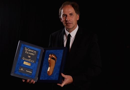 Ibra a castigat cel mai important TROFEU! Milioane de fani l-au trimis direct in istorie! Messi a primit o lovitura! Cine e 