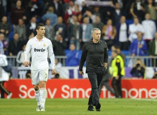 Declaratia care ii innebuneste pe seici! Mourinho: Ma intorc in Premier League! NU vreau la PSG! De ce crede ca e imposibil ca Messi sa castige Balonul de Aur :