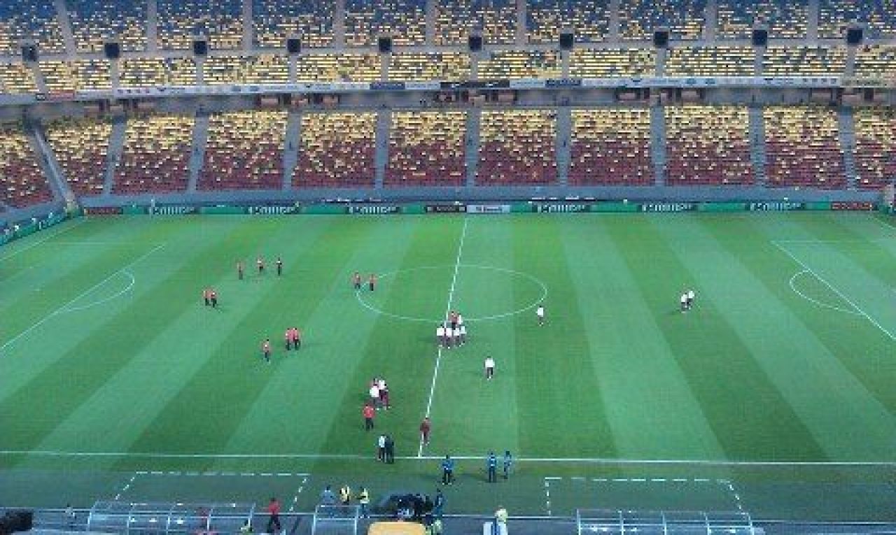 LIVE BLOG Derby fara TITLU! Dinamovisti, care e profesia voastra? AU! AU! AU! FOTO EXCLUSIV Coregrafia gresita a dinamovistilor:_3