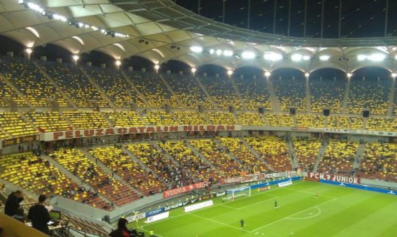 LIVE BLOG Derby fara TITLU! Dinamovisti, care e profesia voastra? AU! AU! AU! FOTO EXCLUSIV Coregrafia gresita a dinamovistilor:_4