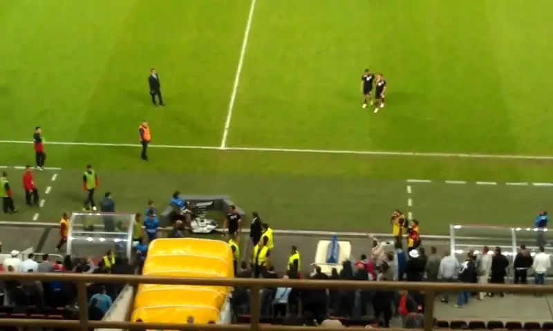 VIDEO EXCLUSIV TRADARE cand te doare mai tare: "Asta inseamna RAZBOI!" Afla cine e rapidistul care s-a aplaudat cu galeria lui Dinamo dupa meci!