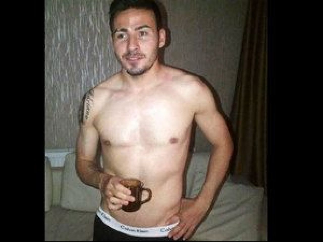 Cele mai JALNICE poze cu fotbalisti din Romania: Au pozat dezbracati si s-au facut de ras! Regele e numai unul :) FOTO_1