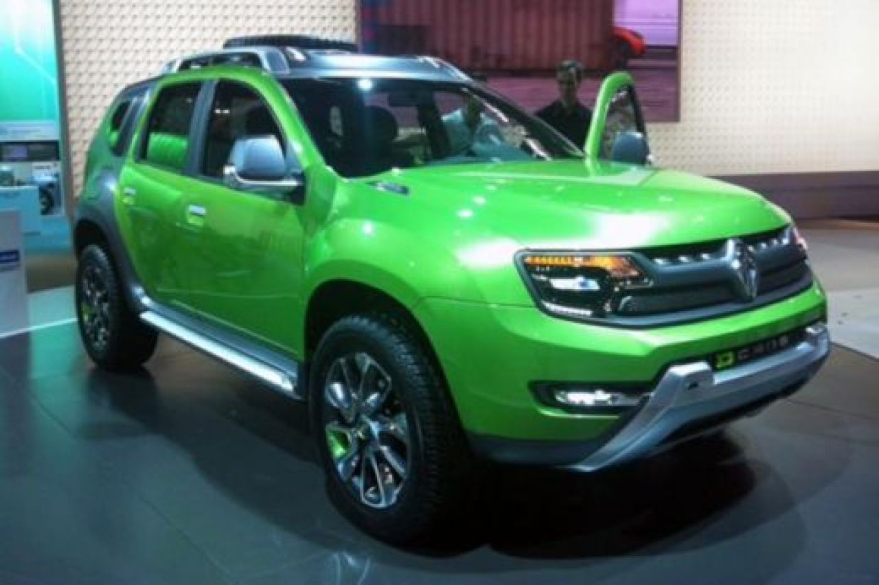 FOTO Un nou Duster face RAVAGII in Brazilia! Cum arata DCross, conceptul SALBATIC de la Renault:_2