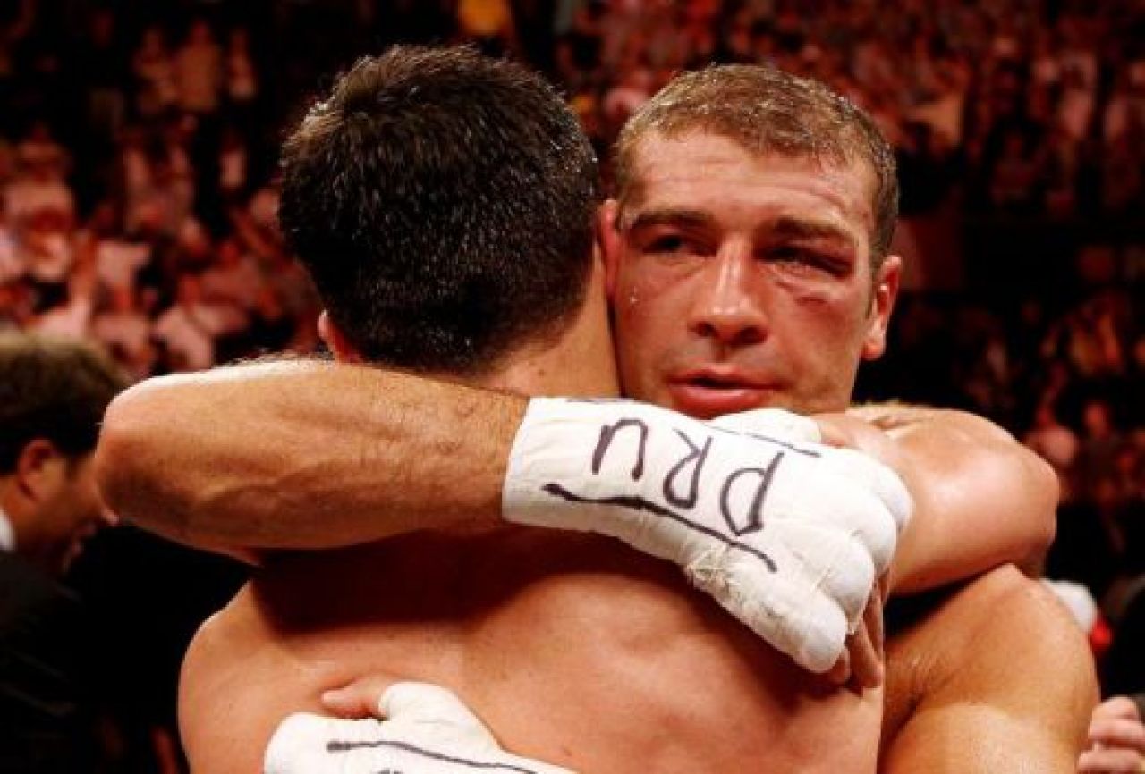 Revenire MAGISTRALA a lui Bute! A uitat de infrangerea cu Froch si a facut SPECTACOL cu rusul Grachev! VIDEO_1