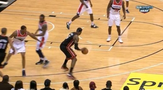 VIDEO: Driblingul GENIAL al lui Ronaldinho a ajuns in NBA! Faza GENIALA care a umilit doi MILIONARI! Ce NEBUNIE a facut LeBron James