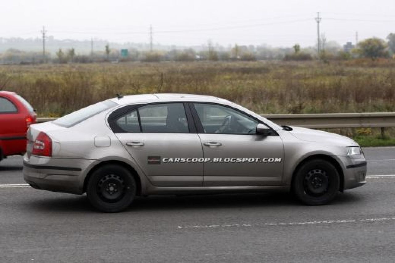FOTO SPION Noua Skoda Octavia 2013! Una din cele mai bine vandute masini din Romania ia PROPORTII! Iti place cum arata?_7