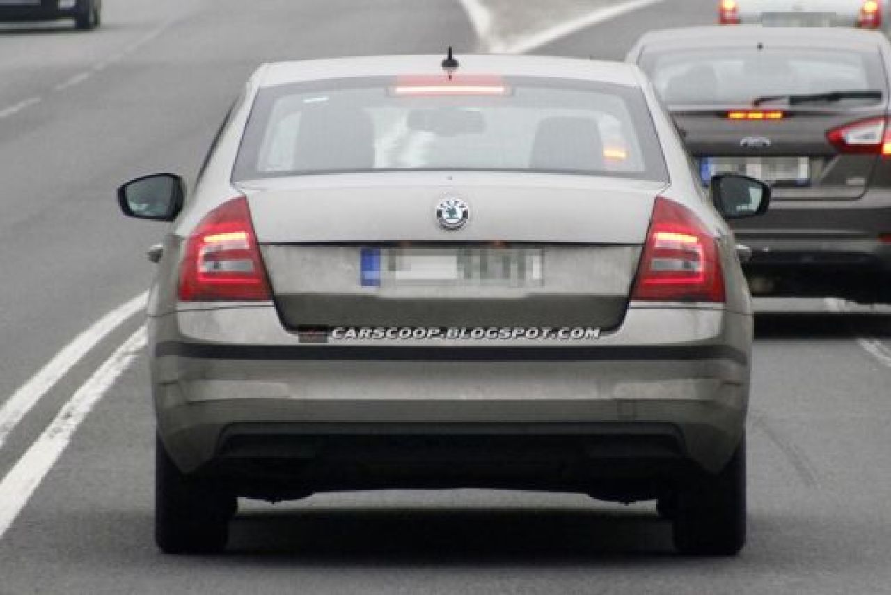 FOTO SPION Noua Skoda Octavia 2013! Una din cele mai bine vandute masini din Romania ia PROPORTII! Iti place cum arata?_10