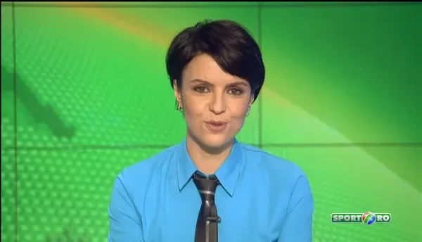 Programatorii din Romania au facut robotii fotbalisti: Primul meci a fost Steaua - Dinamo! Banel-robotel vs. Danciulescu fara baterii :)