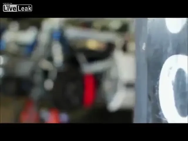 RECORD MONDIAL! Monstrul asta cu 1700 de cai a devenit cea mai rapida masina din lume! Viteza incredibila pe care a prins-o cu acordul NASA! VIDEO