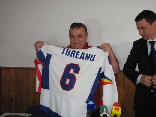 A refuzat un contract de MILIOANE pentru ca era INDRAGOSTIT de Romania! Povestea celui mai tare roman de care n-ai auzit NICIODATA_2