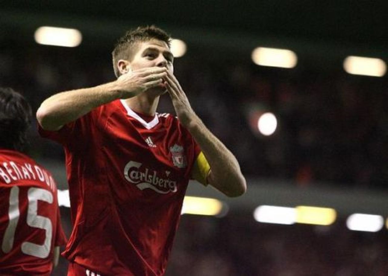 Una dintre ultimele LEGENDE ale fotbalului! Steven Gerrard intra astazi in istorie! Performanta fabuloasa a jucatorului RESPECTAT de o lume intreaga:_32