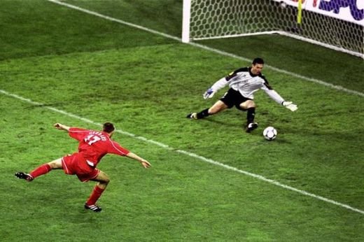 Una dintre ultimele LEGENDE ale fotbalului! Steven Gerrard intra astazi in istorie! Performanta fabuloasa a jucatorului RESPECTAT de o lume intreaga:_45